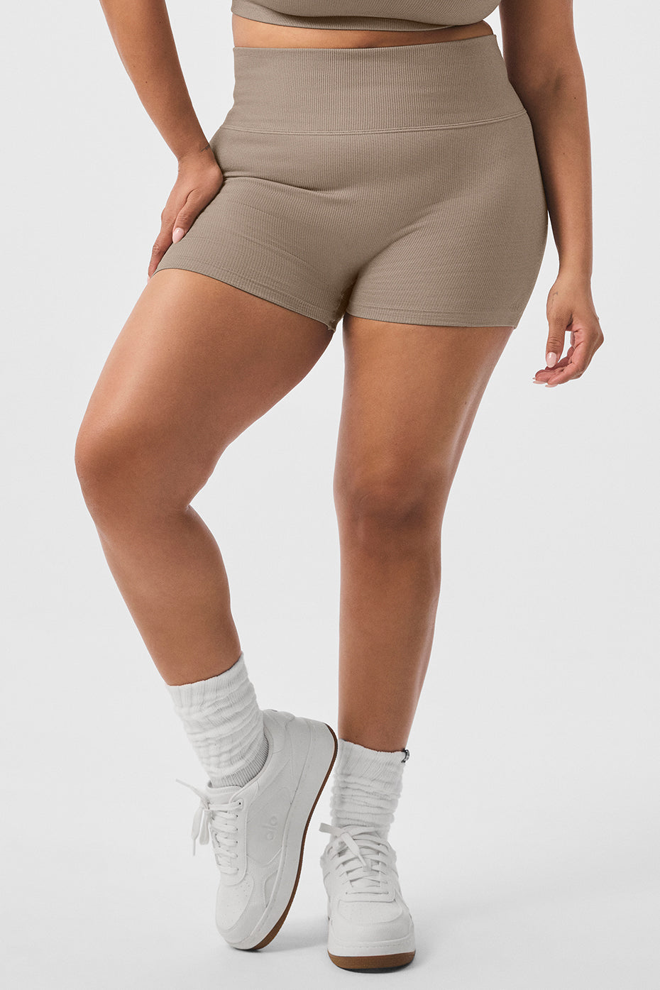 3" Seamless Ribbed Shimmer Short - Gravel