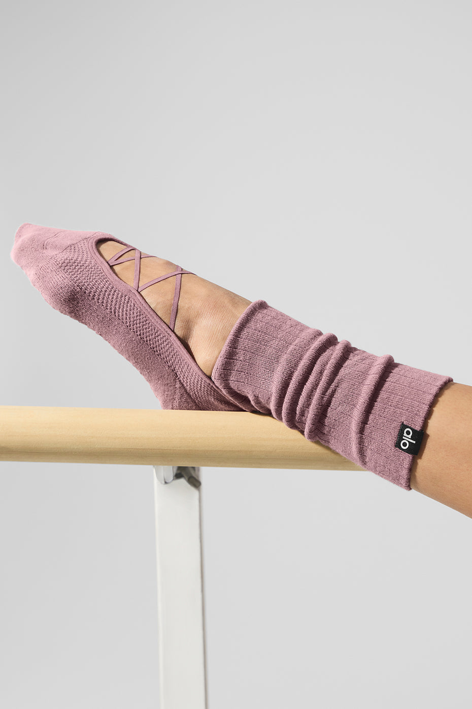 Women's Strappy Siren Grip Sock - Smoky Quartz