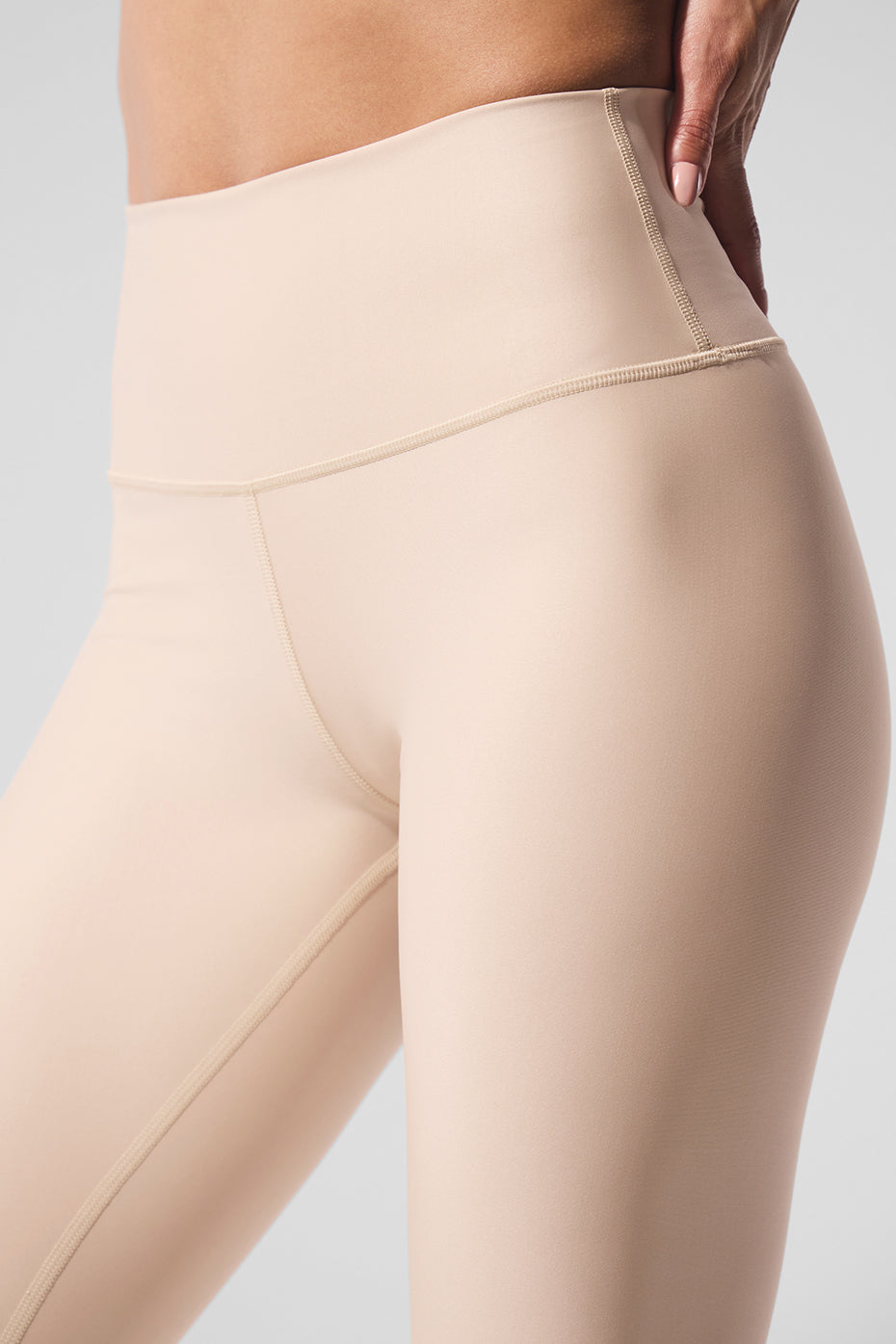High-Waist Airlift Legging - Macadamia