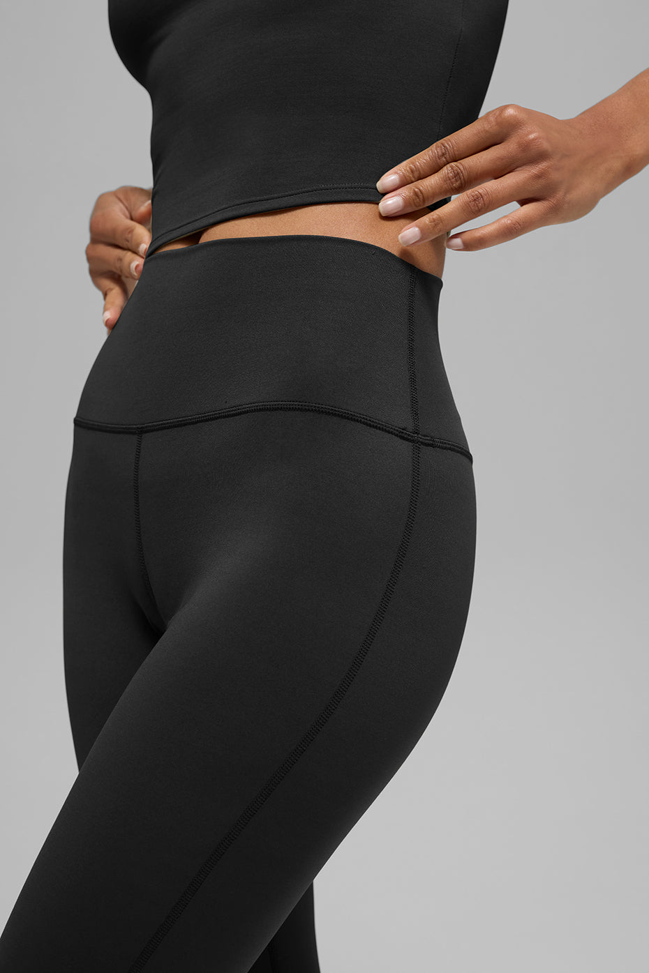 ALO Softsculpt High-Waist Bootcut Legging - Black