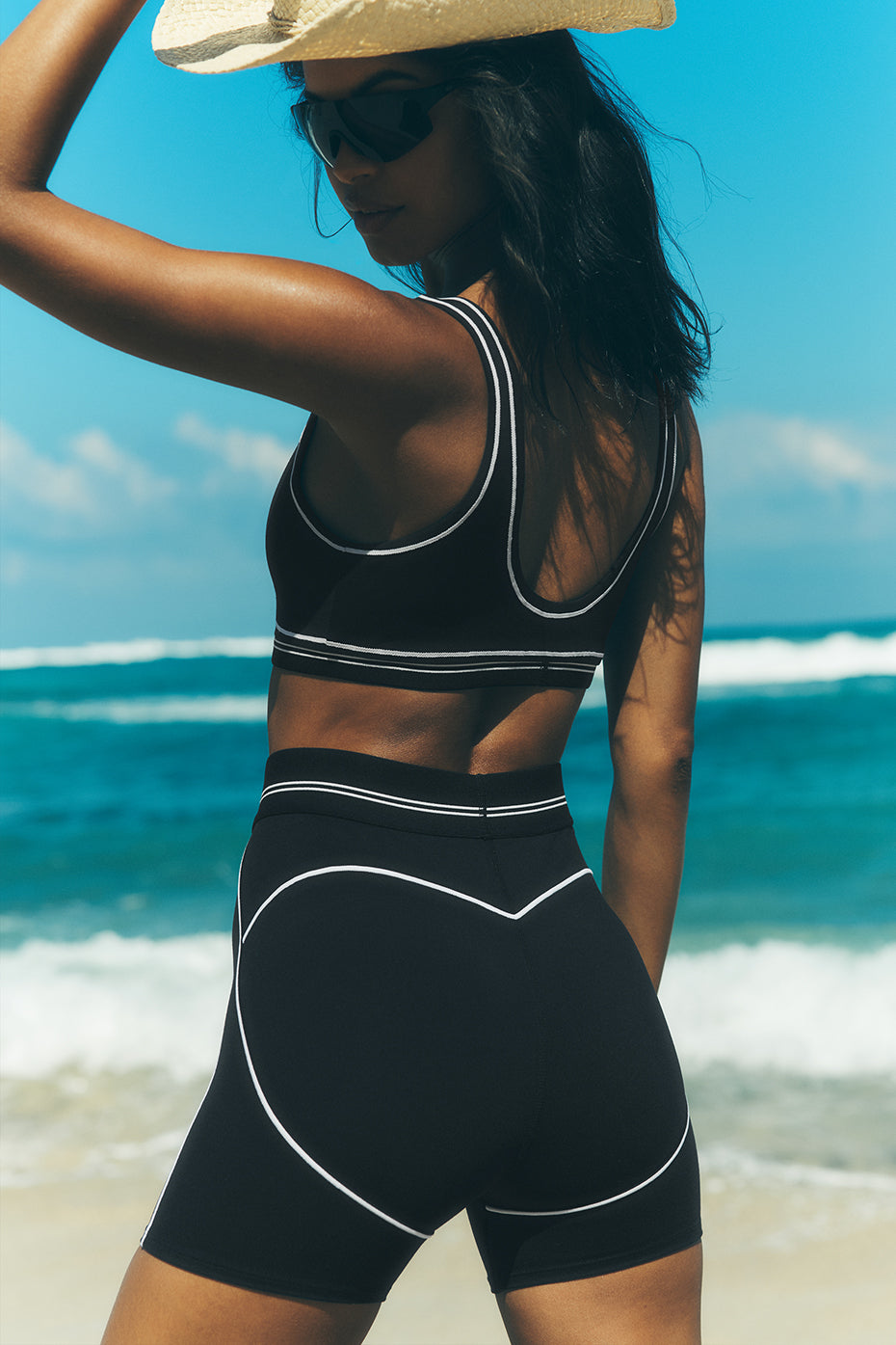 4â€?Airbrush High-Waist Heart Throb Short - Black/White